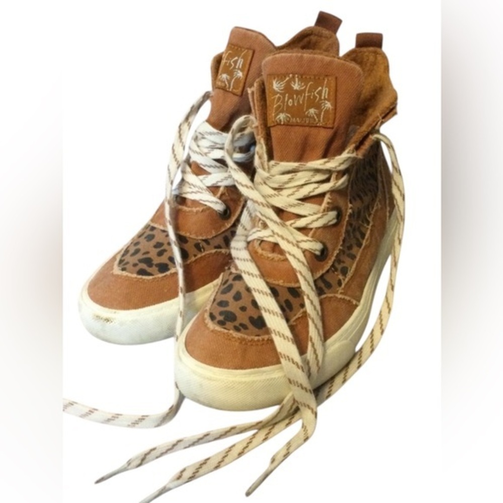 Blowfish High-Top Sneakers with Leopard Print Casual Fun Chic Size 9